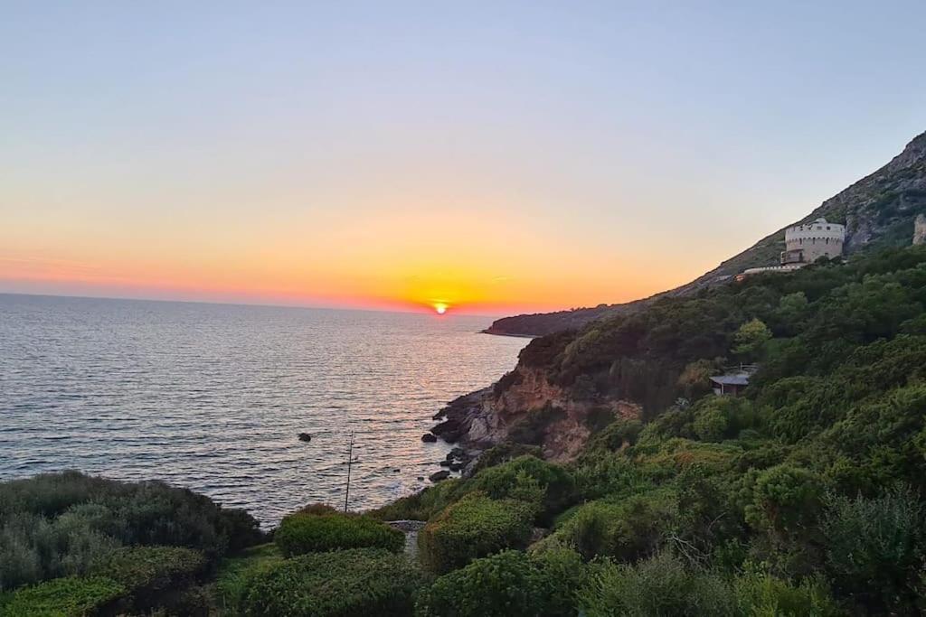 Casa Al Mare Con Spiaggia Privata Condominiale San Felice Circeo Luaran gambar