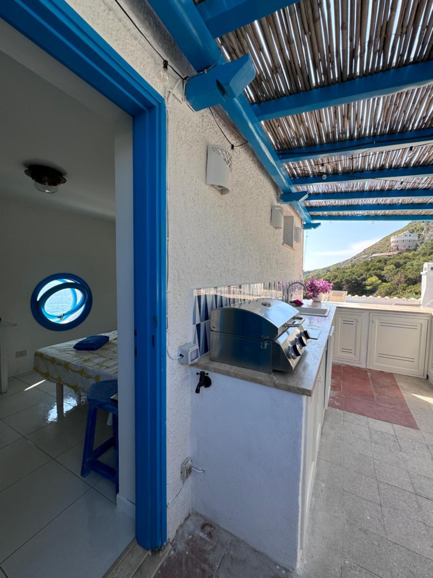 Casa Al Mare Con Spiaggia Privata Condominiale San Felice Circeo Bilik gambar